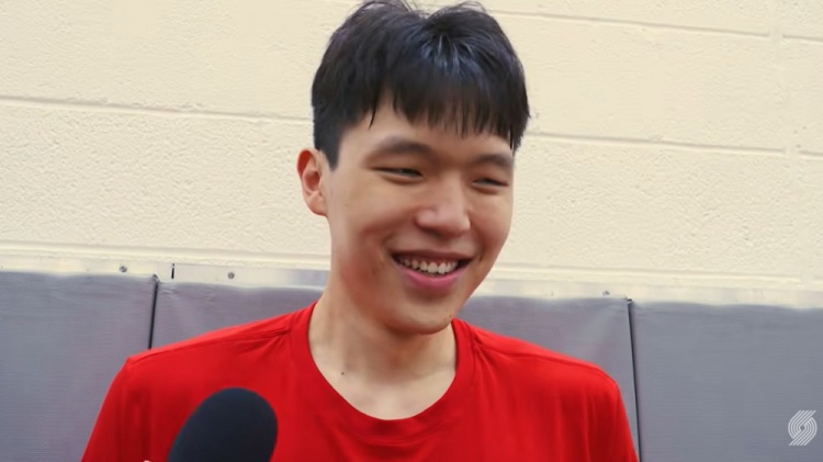 杨瀚森谈第二年:没变化 上场打好球就是任务