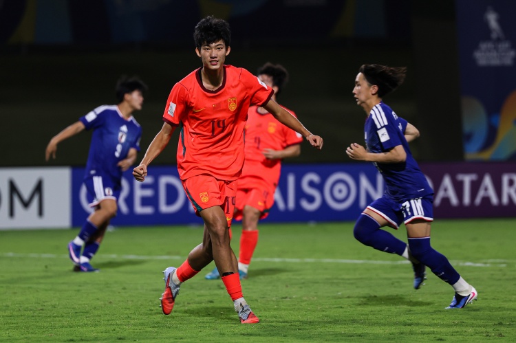 赵松源扛起整条锋线,U17国足1-1尼日利亚暴露慢热顽疾