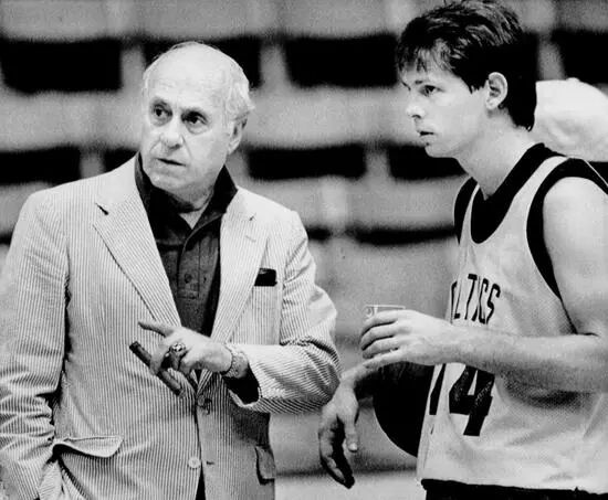 二轮秀、咬人指、投三分:丹尼-安吉的14年恶汉生涯 二轮秀、咬人指、投三分:丹尼-安吉的14年恶汉生涯