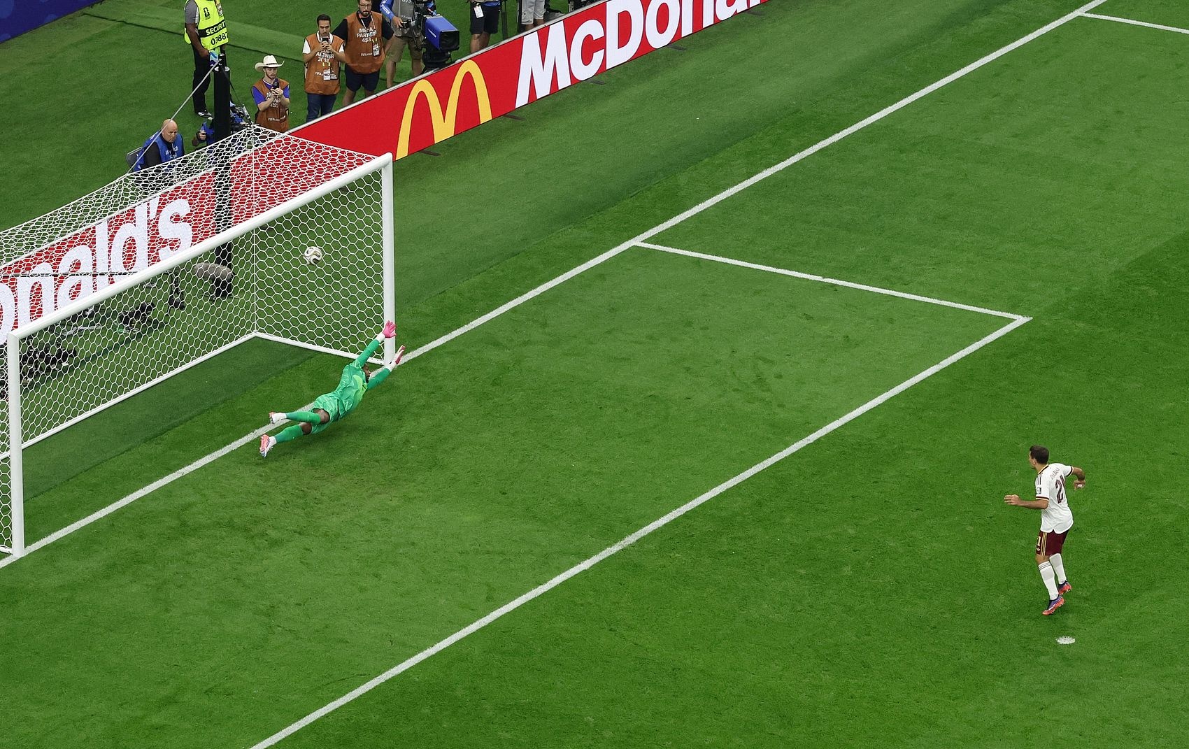 西班牙2-0淘汰法国,时隔16年重返世界杯决赛 西班牙2-0淘汰法国,时隔16年重返世界杯决赛