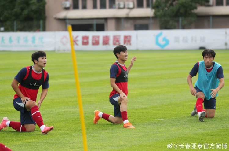 亚泰半程收官战迎无锡吴钩 阎峰:抢三分奠基础 亚泰半程收官战迎无锡吴钩 阎峰:抢三分奠基础