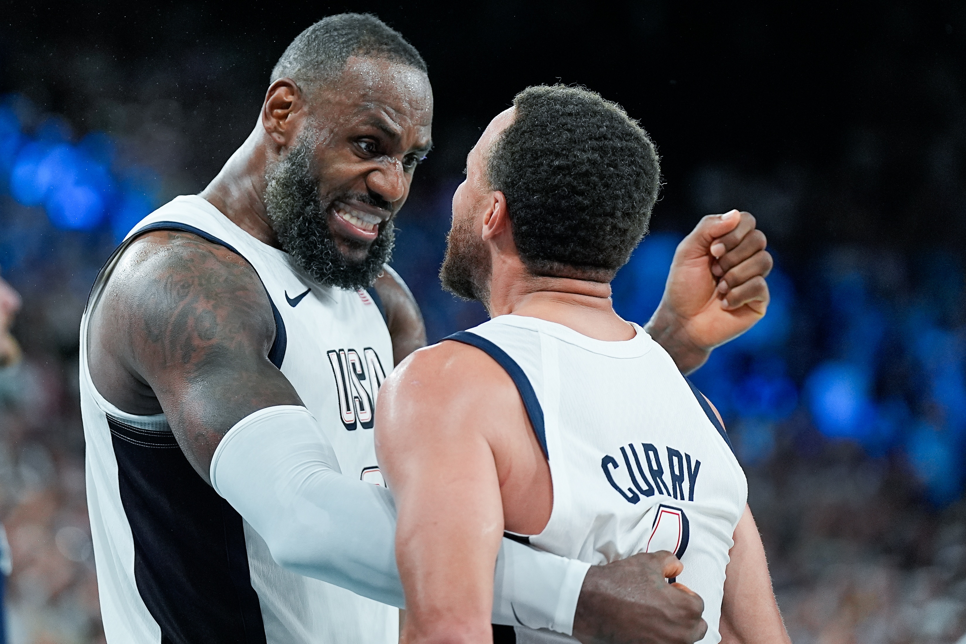 ESPN标题乌龙：詹姆斯加盟勇士？内容毫无关联