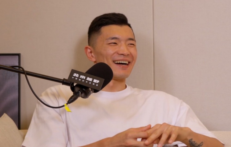 陈林坚自曝启蒙教练禁止练急停跳投:全中国也就那谁谁会,没用