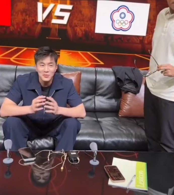 郭艾伦:不清楚能否继续打球 但还没打够