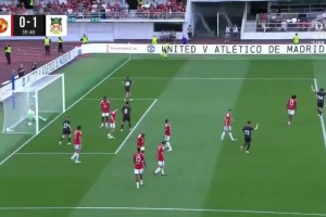 友谊赛曼联0-1雷克瑟姆:史密斯致胜 红魔控球六成仅两射正