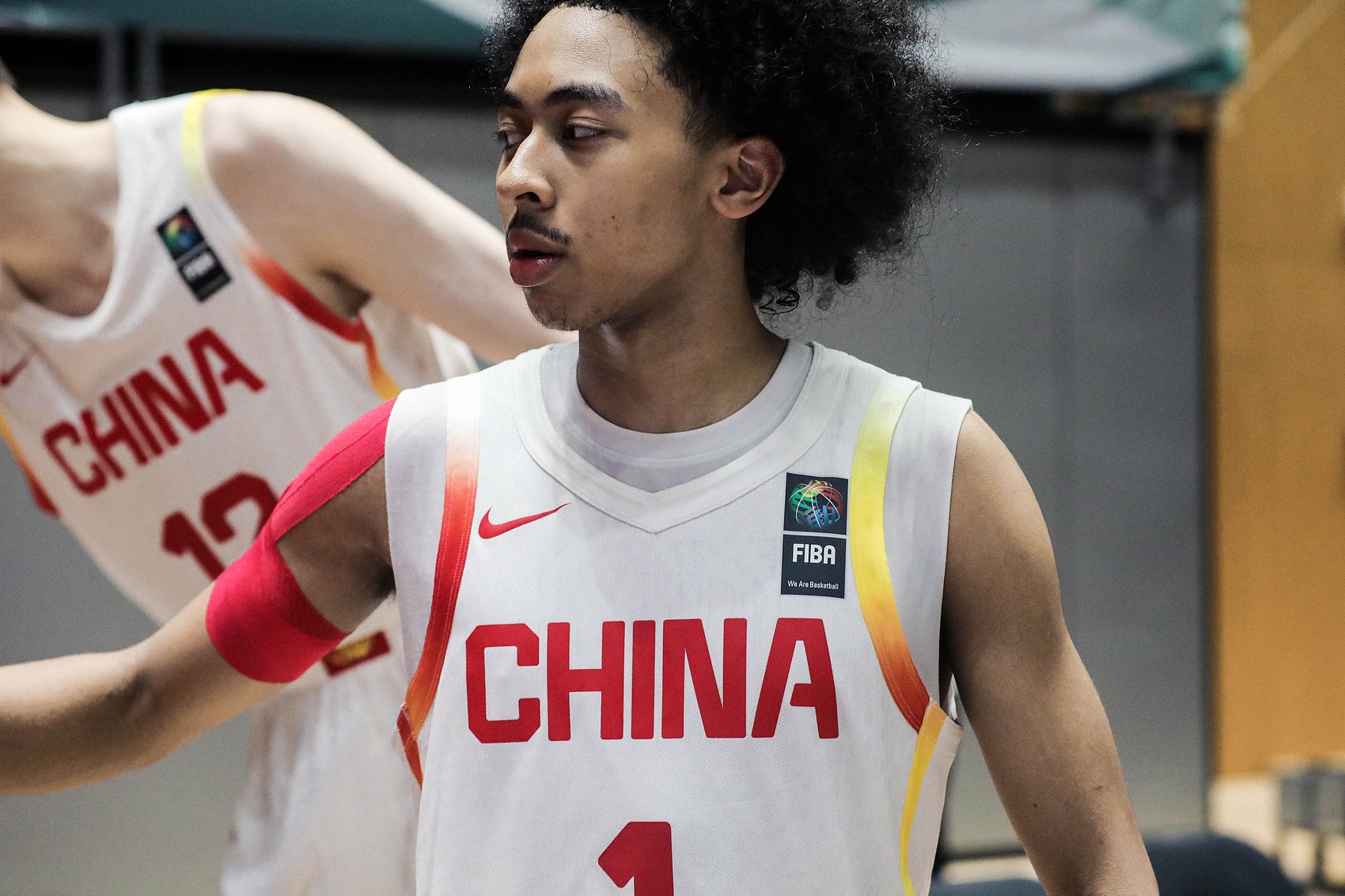 朱正：首秀紧张但三分破冰，不惧身高质疑瞄准NBA