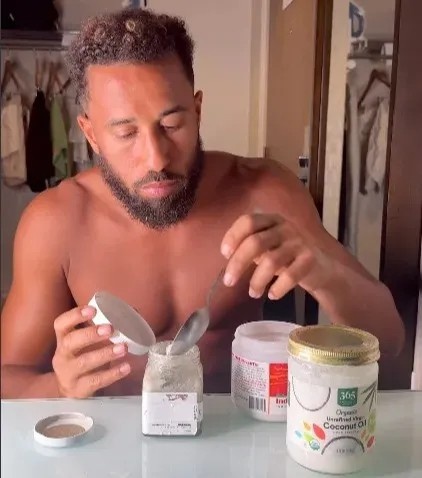 汤森自制牙膏引热议：前热刺边锋自曝受前十字韧带重伤后开始DIY护理