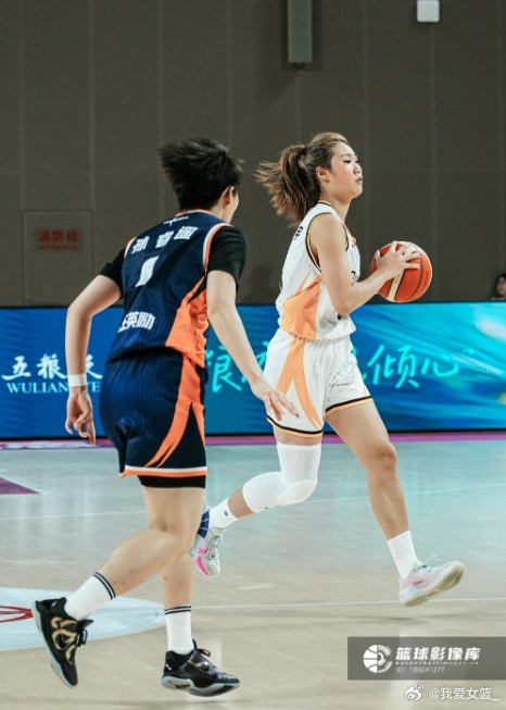 广东女篮47-43力克河南 六人轮换新生代斩关键胜场