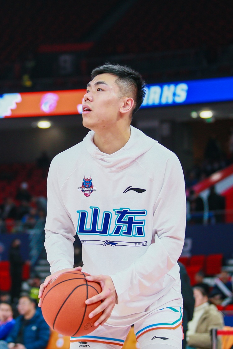 刘毅转投NBL贵州猛龙 山东后卫线再减员