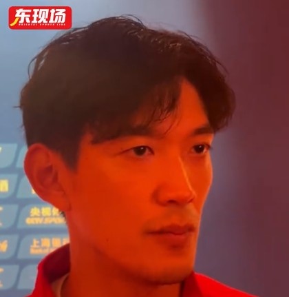 海港2-0申花,颜骏凌:德比拼心态,申花变阵未奏效