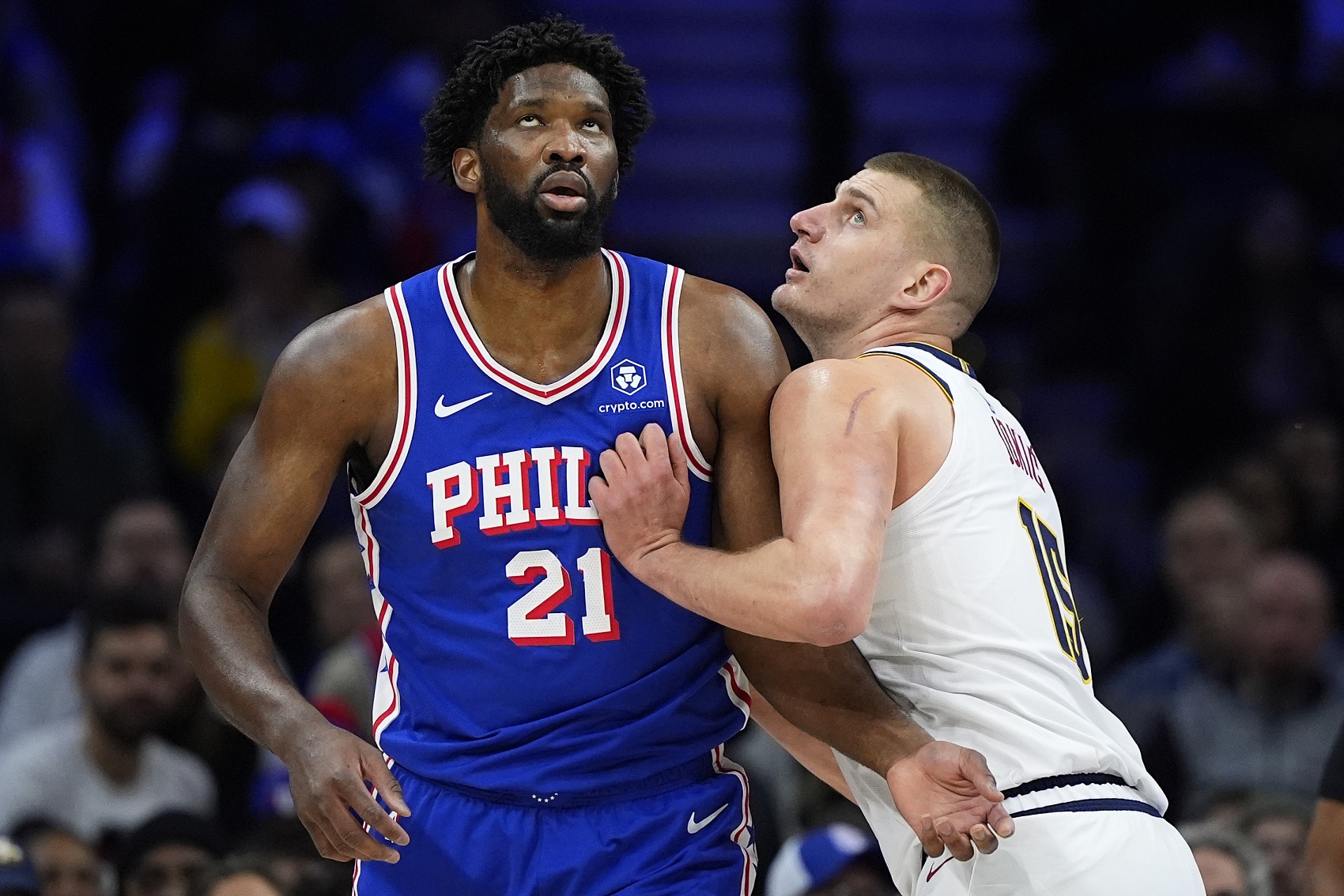 奥尼尔：恩比德健康76人可夺冠 甚至超越约基奇