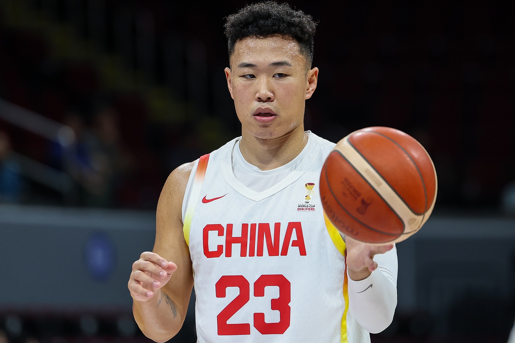 贺希宁18中9砍25+5+6,中国男篮90-82胜喀麦隆 贺希宁18中9砍25+5+6,中国男篮90-82胜喀麦隆