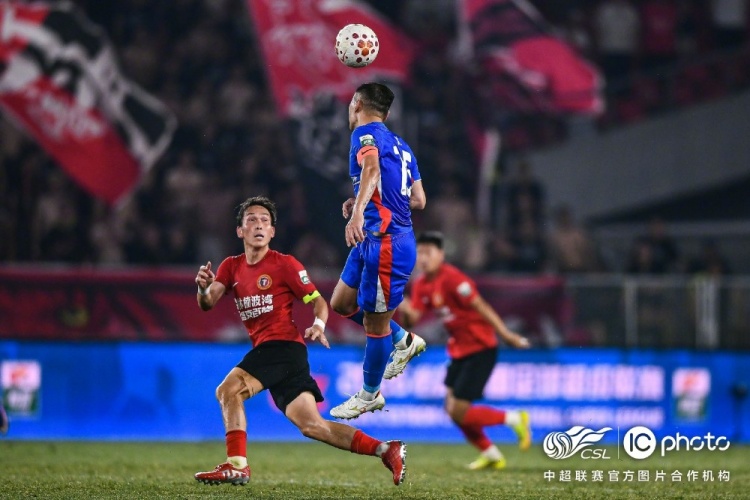 辽宁铁人主场3-1力克申花 热菲尼奥双响定胜局 辽宁铁人主场3-1力克申花 热菲尼奥双响定胜局