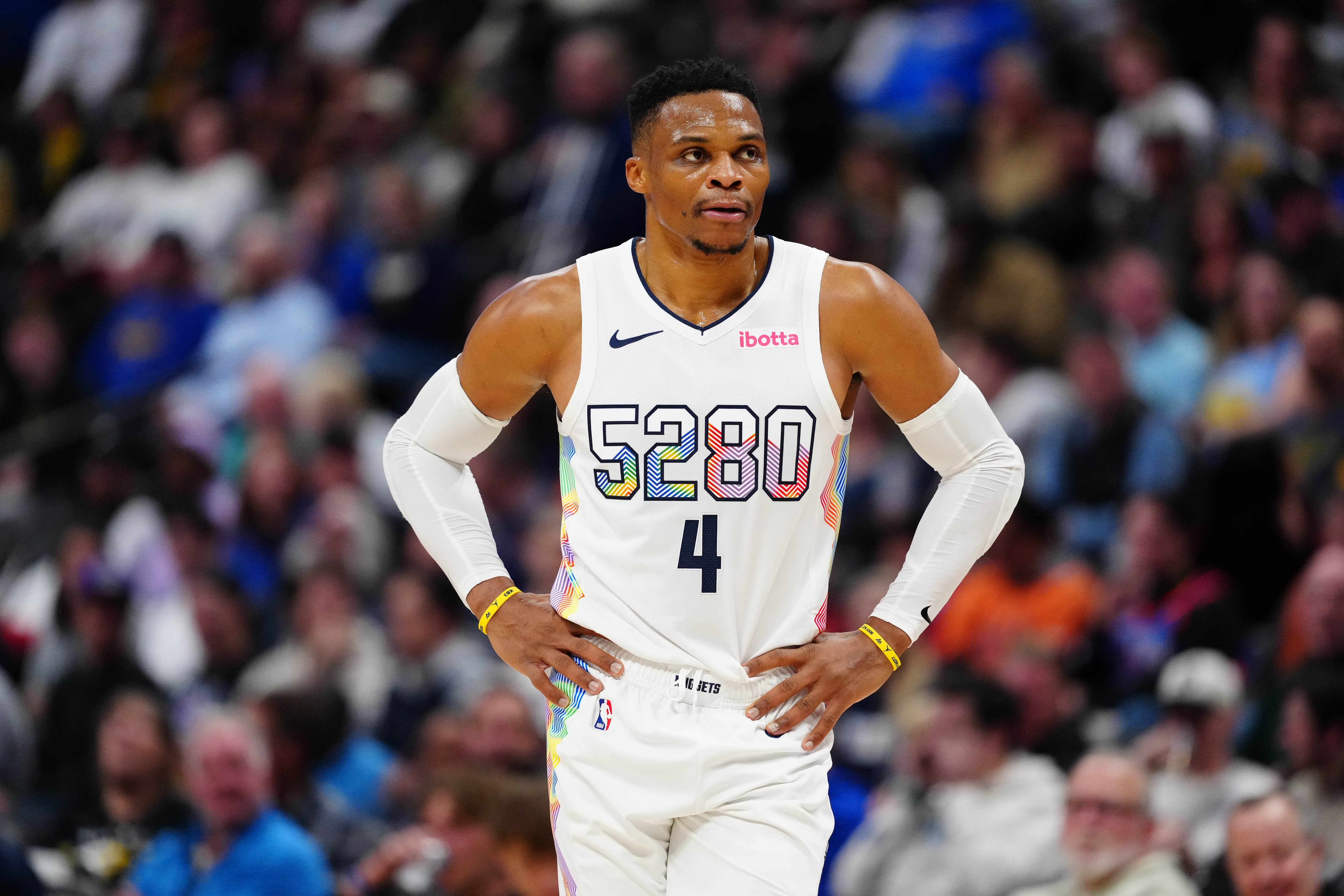 威少宣布退役：1次MVP+2得分王，18年生涯7队无冠
