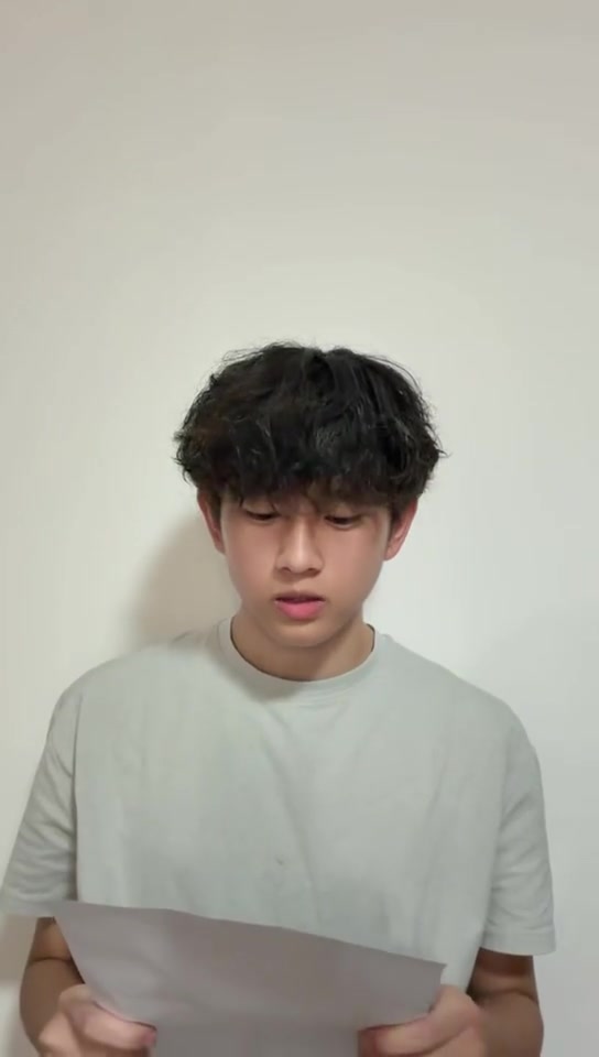踩奖杯+骂贵州“山咔咔” 佛山超盈U17球员张旭公开致歉 踩奖杯+骂贵州“山咔咔” 佛山超盈U17球员张旭公开致歉