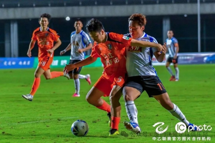 客场2-0力克江西庐山 厦门飞鹭终结6轮不胜 客场2-0力克江西庐山 厦门飞鹭终结6轮不胜