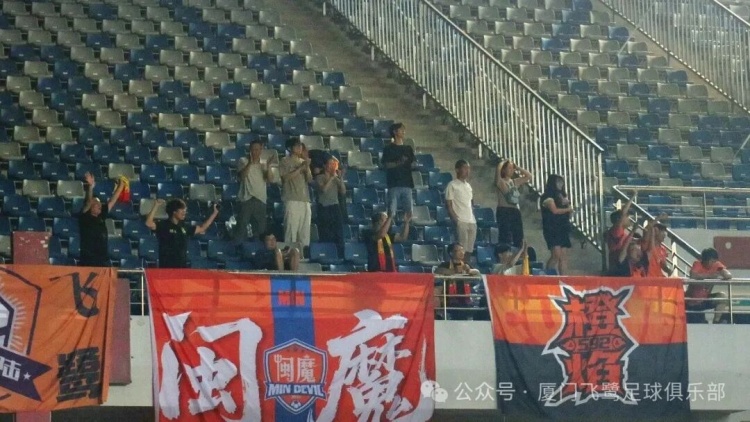 客场2-0力克江西庐山 厦门飞鹭终结6轮不胜 客场2-0力克江西庐山 厦门飞鹭终结6轮不胜