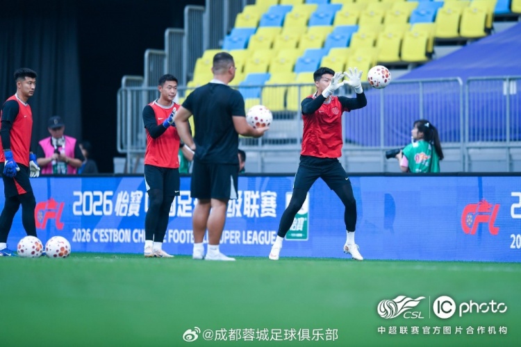 阿洛伊西：上轮胜利提升信心 定位球攻防仍是重点