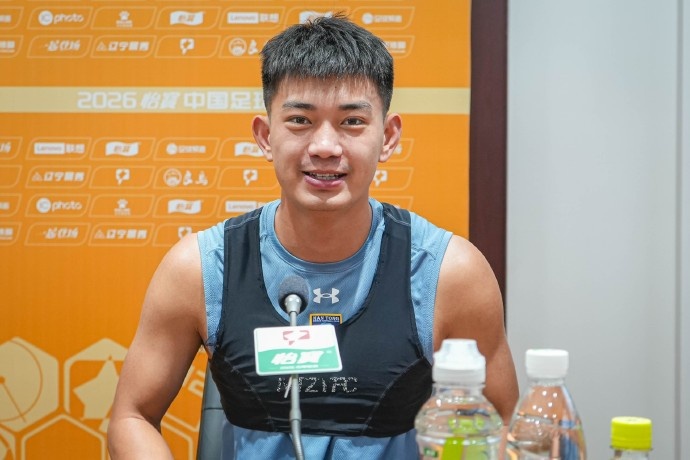 金大仪:本赛季我们客场成绩不太乐观,希望明天能拿下两连胜 金大仪:本赛季我们客场成绩不太乐观,希望明天能拿下两连胜