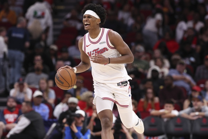 火箭媒体人:阿门已是NBA前五的攻防兼备球员 位列文班华子SGA后