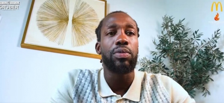 贝弗利自曝曾在U19国家队劝库里别出手超远:这种球永远进不了的
